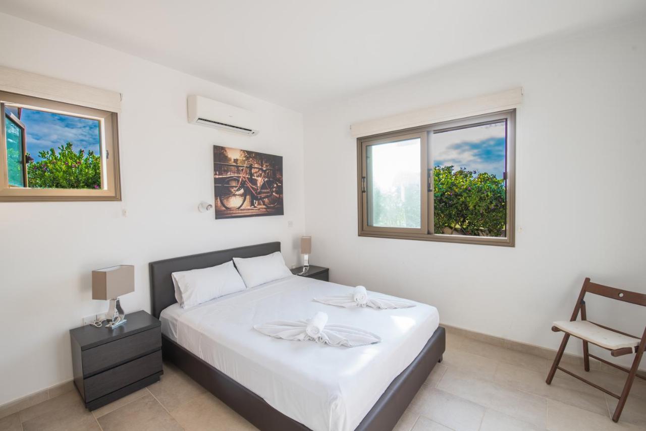 Kymma Villas By The Sea Ayia Napa Exterior photo